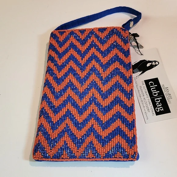 BEADED CLUB BAG - Picture 1 of 8